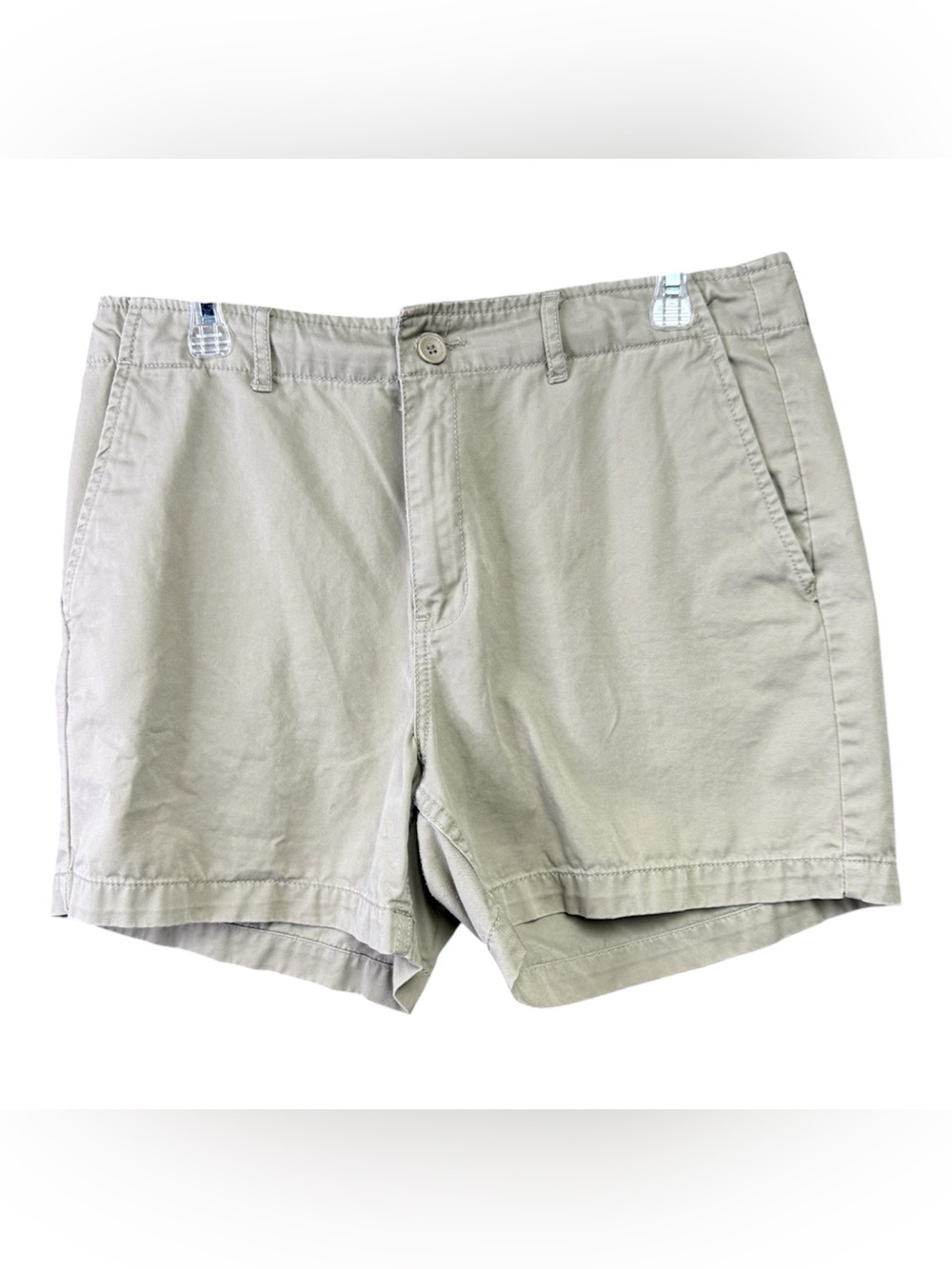 Calvin Klein Jeans size 12 Flat-Front Shorts in Light Khaki